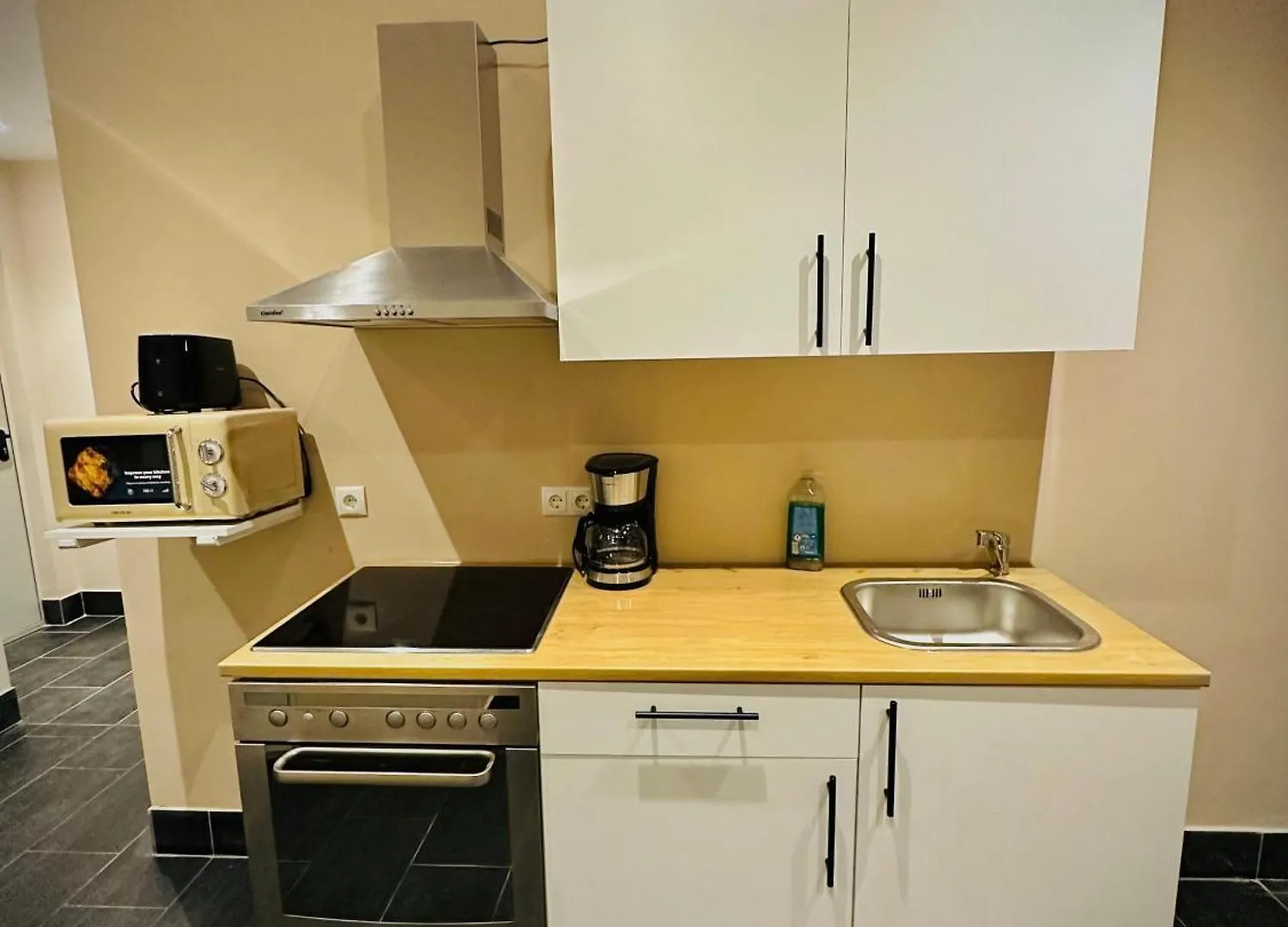 Daire 4-Br Apt, Ideal For Groups, 6-Min To Stadthalle Viyana
