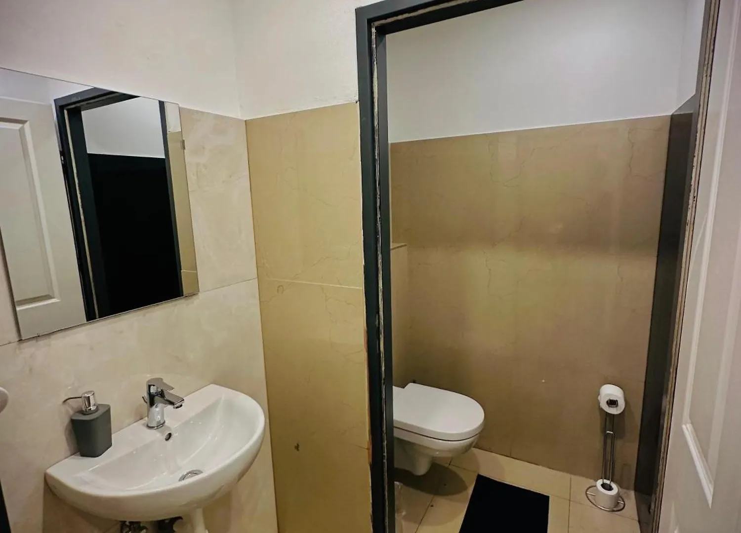 4-Br Apt, Ideal For Groups, 6-Min To Stadthalle Βιέννη Αυστρία